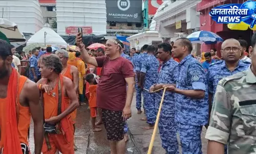 श्रावणी मेला से पहले बाबा मंदिर में नया फुटओवर ब्रिज शुरू श्रावणी मेला से पहले बाबा मंदिर में नया फुटओवर ब्रिज शुरू