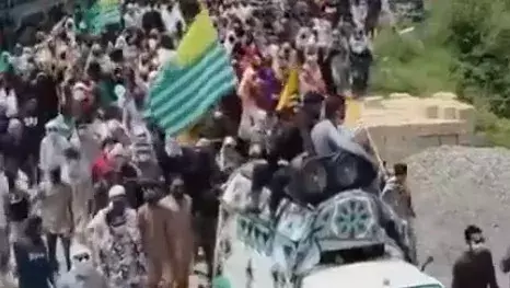 PoK में गहराया संकट, पाकिस्तानी सेना की गोलीबारी के बाद लोगों का विरोध तेज