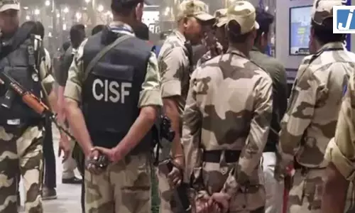 भारतीय सेना और अर्द्धसैनिक बलों के खिलाफ फेसबुक पर आपत्तिजनक पोस्ट...CISF कांस्टेबल को हाईकोर्ट से झटका भारतीय सेना और अर्द्धसैनिक बलों के खिलाफ फेसबुक पर आपत्तिजनक पोस्ट...CISF कांस्टेबल को हाईकोर्ट से झटका