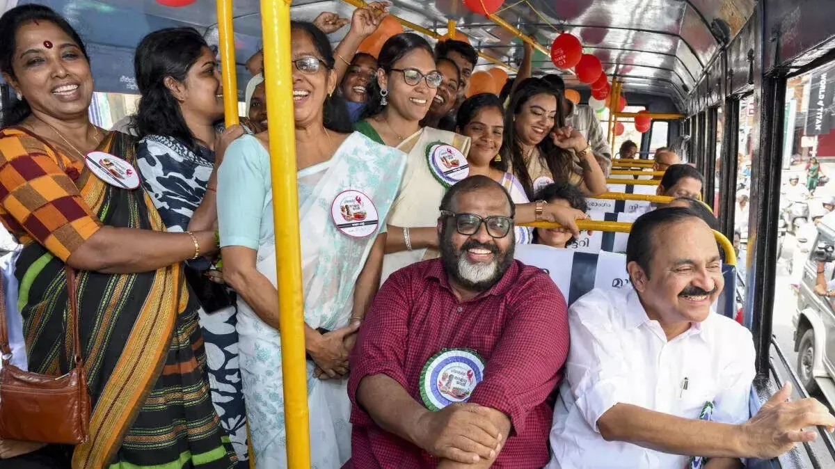 प्रियदर्शिनी योजना पर मंत्री सी.पी. जॉन का बयान, चौतरफा आलोचना शुरू प्रियदर्शिनी योजना पर मंत्री सी.पी. जॉन का बयान, चौतरफा आलोचना शुरू