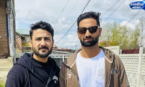 आकिब नबी का संघर्ष से शिखर तक सफर, जम्मू-कश्मीर के पहले टेस्ट क्रिकेटर बने आकिब नबी का संघर्ष से शिखर तक सफर, जम्मू-कश्मीर के पहले टेस्ट क्रिकेटर बने
