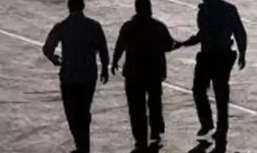 नशा तस्करी में सिपाही बर्खास्त