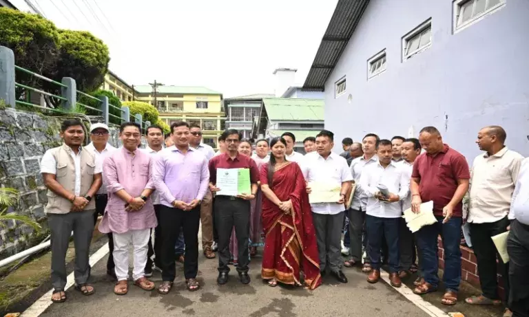 Assam: NCHAC असेंबली ने 2026-27 के लिए 1,232.56 करोड़ रुपये का बजट पास किया Assam: NCHAC असेंबली ने 2026-27 के लिए 1,232.56 करोड़ रुपये का बजट पास किया
