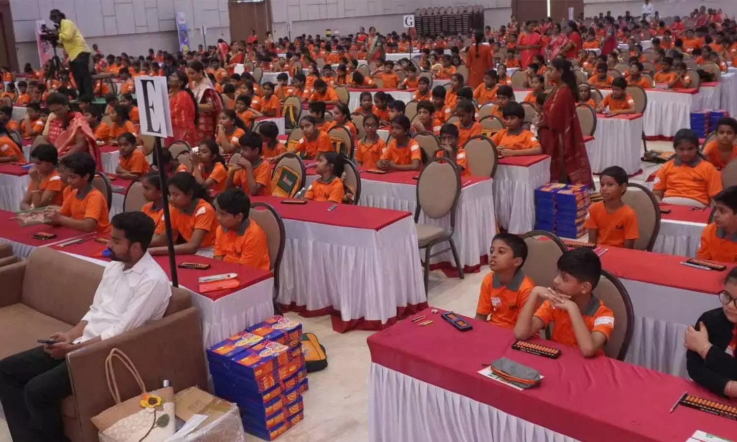 Andhra: मानसिक अंकगणित जीवन के लिए कौशल बनाता है: एम्स निदेशक Andhra: मानसिक अंकगणित जीवन के लिए कौशल बनाता है: एम्स निदेशक