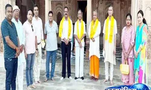 मुजफ्फरनगर के भैरो मंदिर में धार्मिक और राष्ट्रभक्ति का संगम, गूंजे भोलेनाथ के जयकारे मुजफ्फरनगर के भैरो मंदिर में धार्मिक और राष्ट्रभक्ति का संगम, गूंजे भोलेनाथ के जयकारे