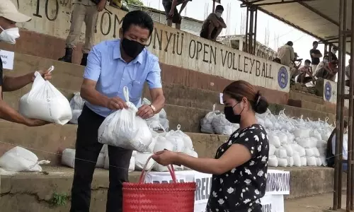 Nagaland: लोंगलेंग में राहत सामग्री वितरित की गई Nagaland: लोंगलेंग में राहत सामग्री वितरित की गई