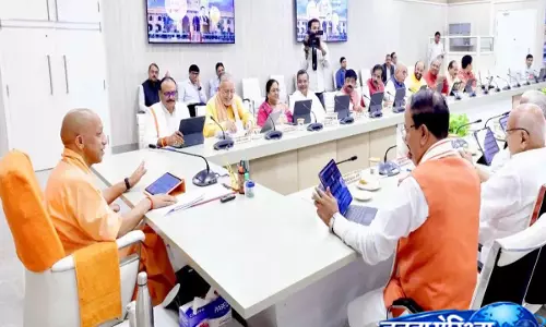 UP में तकनीकी क्रांति की तैयारी, लखनऊ और नोएडा में बनेंगे यू-हब UP में तकनीकी क्रांति की तैयारी, लखनऊ और नोएडा में बनेंगे यू-हब