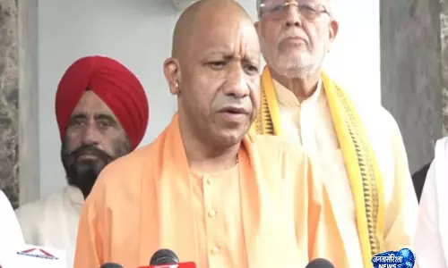राम मंदिर दान चोरी मामले में किसी संत की भूमिका नहीं: CM योगी राम मंदिर दान चोरी मामले में किसी संत की भूमिका नहीं: CM योगी