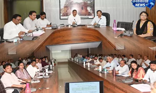 जल जीवन मिशन में लापरवाही पर करें कार्रवाई: कलेक्टर गोपाल वर्मा जल जीवन मिशन में लापरवाही पर करें कार्रवाई: कलेक्टर गोपाल वर्मा