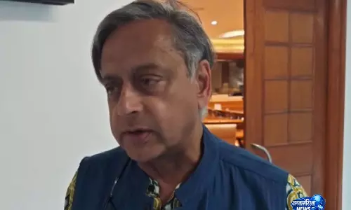शशि थरूर बोले- भारत की पड़ोसी नीति में श्रीलंका और बांग्लादेश अहम शशि थरूर बोले- भारत की पड़ोसी नीति में श्रीलंका और बांग्लादेश अहम