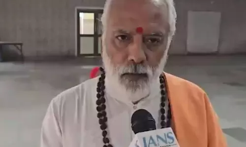पप्पू यादव के खिलाफ VHP का प्रदर्शन, साधु वेश और राम मंदिर दान मुद्दे पर कार्रवाई की मांग पप्पू यादव के खिलाफ VHP का प्रदर्शन, साधु वेश और राम मंदिर दान मुद्दे पर कार्रवाई की मांग