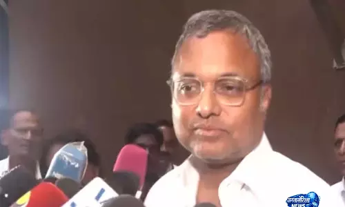 उदयनिधि की गिरफ्तारी पर कार्ति चिदंबरम, बोले- बयान और गिरफ्तारी दोनों अनुचित उदयनिधि की गिरफ्तारी पर कार्ति चिदंबरम, बोले- बयान और गिरफ्तारी दोनों अनुचित