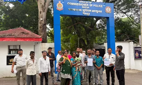 अगरबत्ती मशीन के नाम पर करोड़ों की ठगी का आरोप, भारत ग्रुप के खिलाफ FIR की मांग अगरबत्ती मशीन के नाम पर करोड़ों की ठगी का आरोप, भारत ग्रुप के खिलाफ FIR की मांग