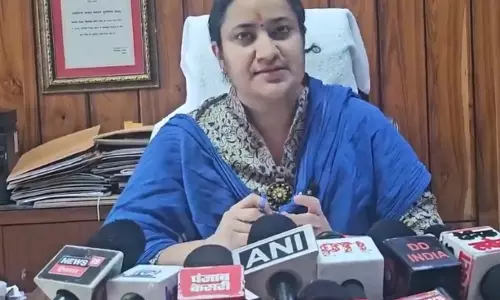 भारी बारिश का असर: सिरमौर में 25 लोग रेस्क्यू, 39 सड़कें बंद; प्रशासन ने जारी की चेतावनी भारी बारिश का असर: सिरमौर में 25 लोग रेस्क्यू, 39 सड़कें बंद; प्रशासन ने जारी की चेतावनी