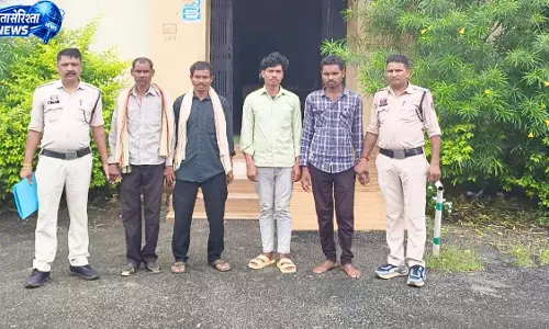 बस छूटने के बाद महिला से गैंगरेप, चार आरोपी गिरफ्तार बस छूटने के बाद महिला से गैंगरेप, चार आरोपी गिरफ्तार