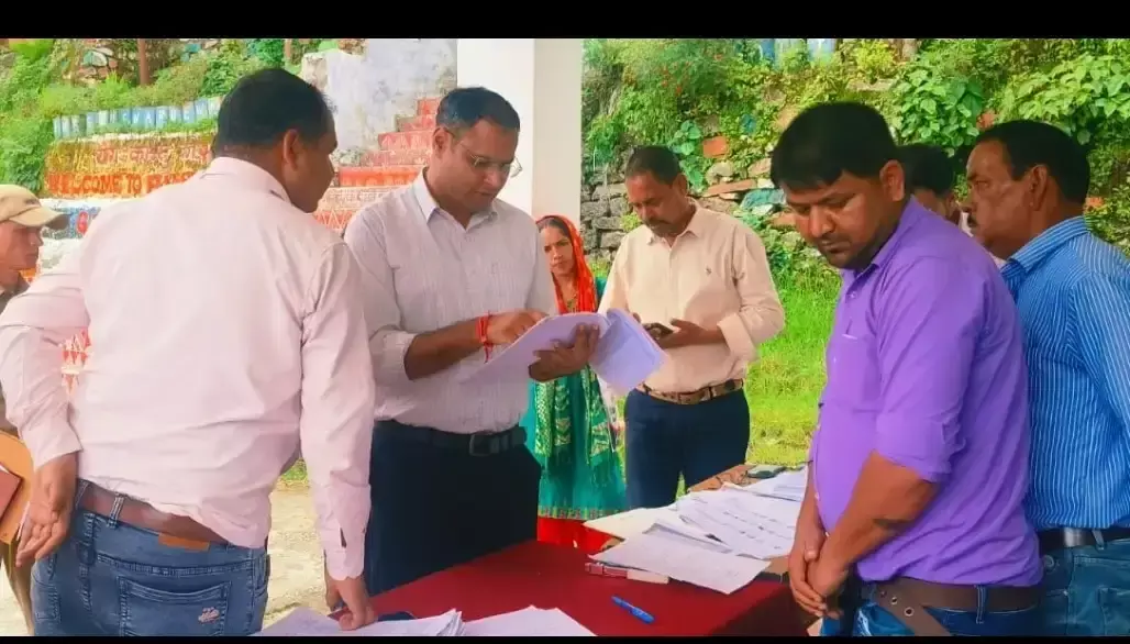Gopeshwar: मतदाता सूची पुनरीक्षण अभियान में आपत्तियों का होगा निस्तारण Gopeshwar: मतदाता सूची पुनरीक्षण अभियान में आपत्तियों का होगा निस्तारण