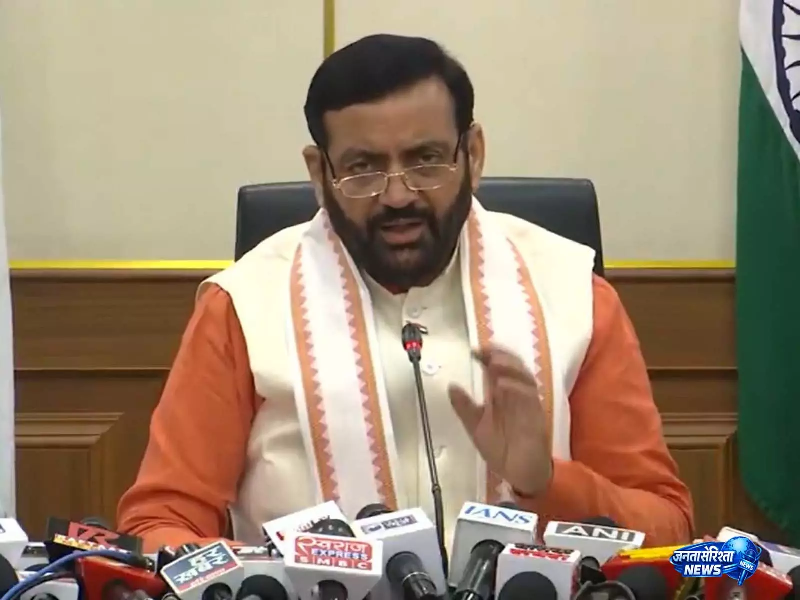 रेवाड़ी में तीन रेलवे क्रॉसिंग की जगह इंटीग्रेटेड रेलवे ओवरब्रिज बनेगा रेवाड़ी में तीन रेलवे क्रॉसिंग की जगह इंटीग्रेटेड रेलवे ओवरब्रिज बनेगा