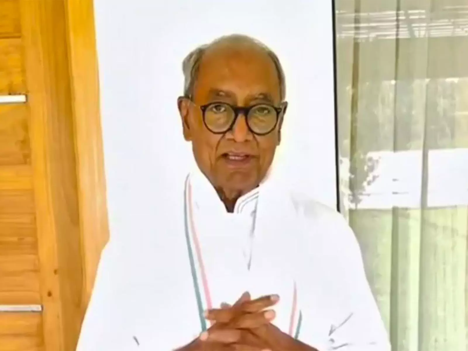 दिग्विजय सिंह का कहना है कि दतिया उपचुनाव में जीत कांग्रेस कार्यकर्ताओं की कड़ी मेहनत का नतीजा दिग्विजय सिंह का कहना है कि दतिया उपचुनाव में जीत कांग्रेस कार्यकर्ताओं की कड़ी मेहनत का नतीजा