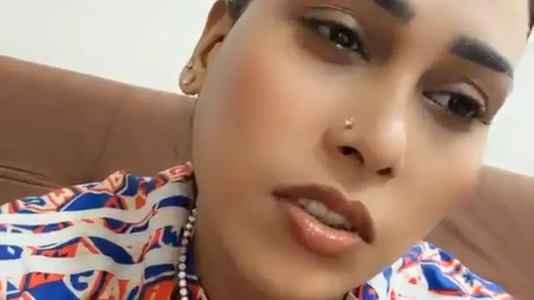 धुरंधर फेम अफसाना खान साइबर ठगी का शिकार, अकाउंट हैक होने पर दी चेतावनी धुरंधर फेम अफसाना खान साइबर ठगी का शिकार, अकाउंट हैक होने पर दी चेतावनी