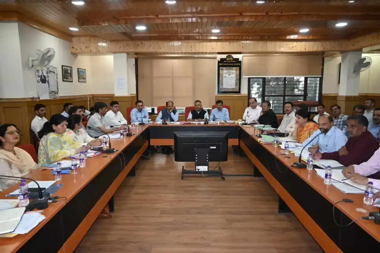 Shimla: सरकारी स्कूलों में छात्रों और शिक्षकों की लगेगी ऑनलाइन उपस्थिति Shimla: सरकारी स्कूलों में छात्रों और शिक्षकों की लगेगी ऑनलाइन उपस्थिति