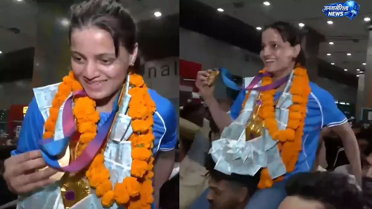 अस्मिता डे का गोल्ड के साथ भव्य स्वागत अस्मिता डे का गोल्ड के साथ भव्य स्वागत
