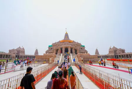 उत्तर प्रदेश: नई एसआईटी मंगलवार को पहुंच सकती है अयोध्या, सुप्रीम कोर्ट के निर्देश पर होगी जांच उत्तर प्रदेश: नई एसआईटी मंगलवार को पहुंच सकती है अयोध्या, सुप्रीम कोर्ट के निर्देश पर होगी जांच