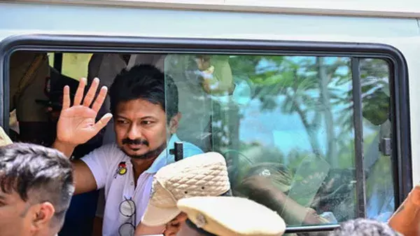 Madras HC ने पूछताछ के बाद उदयनिधि स्टालिन को रिहा करने का आदेश दिया Madras HC ने पूछताछ के बाद उदयनिधि स्टालिन को रिहा करने का आदेश दिया
