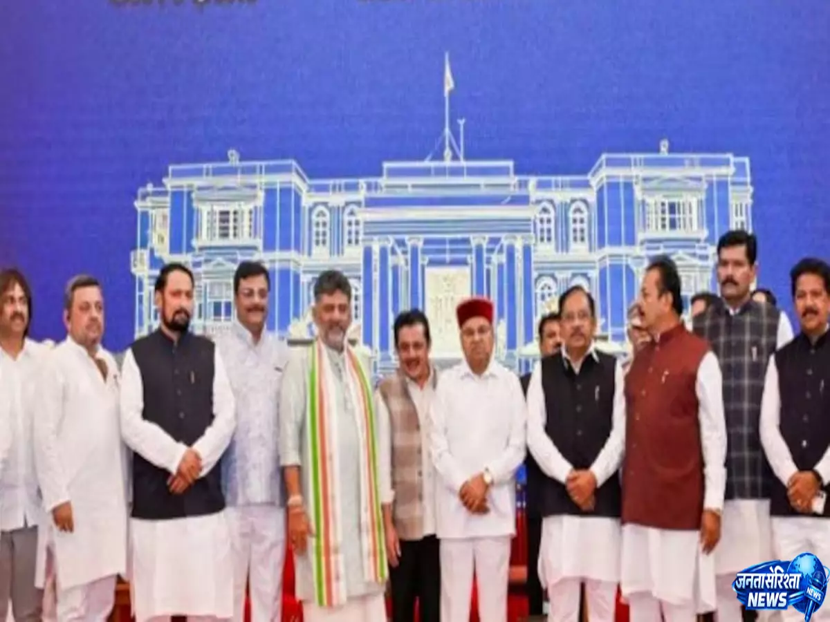 कैबिनेट विवाद पर शिवकुमार सख्त, कहा- कोई पार्टी से बड़ा नहीं कैबिनेट विवाद पर शिवकुमार सख्त, कहा- कोई पार्टी से बड़ा नहीं