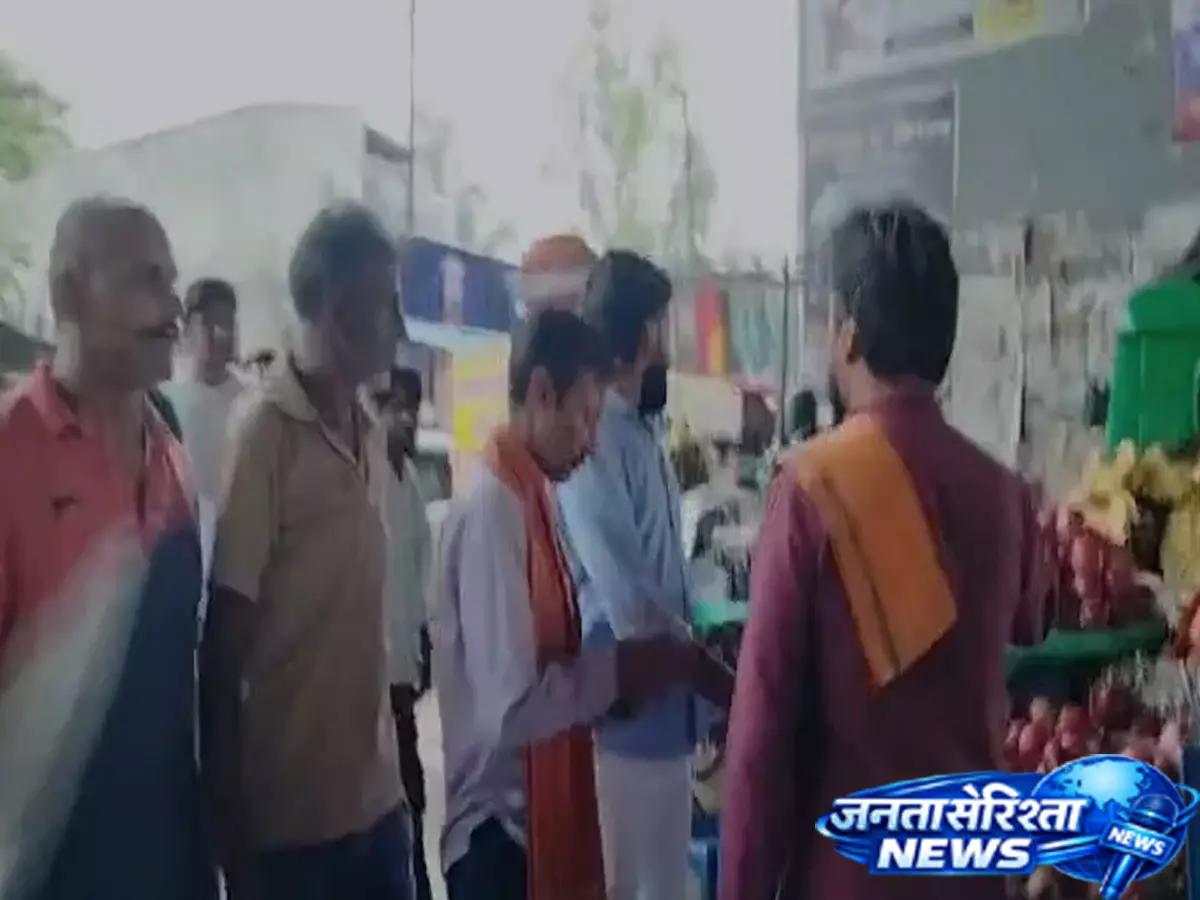 मेरठ में ‘पहचान उजागर अभियान’ शुरू, कांवड़ मार्ग की दुकानों पर पहुंचा हिंदू संगठन मेरठ में ‘पहचान उजागर अभियान’ शुरू, कांवड़ मार्ग की दुकानों पर पहुंचा हिंदू संगठन