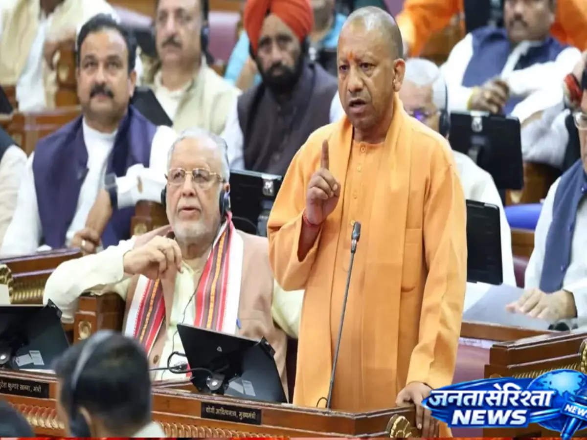 योगी सरकार का विकास फॉर्मूला, उद्योग-ऊर्जा-ग्रामीण विकास के लिए खोला खजाना योगी सरकार का विकास फॉर्मूला, उद्योग-ऊर्जा-ग्रामीण विकास के लिए खोला खजाना