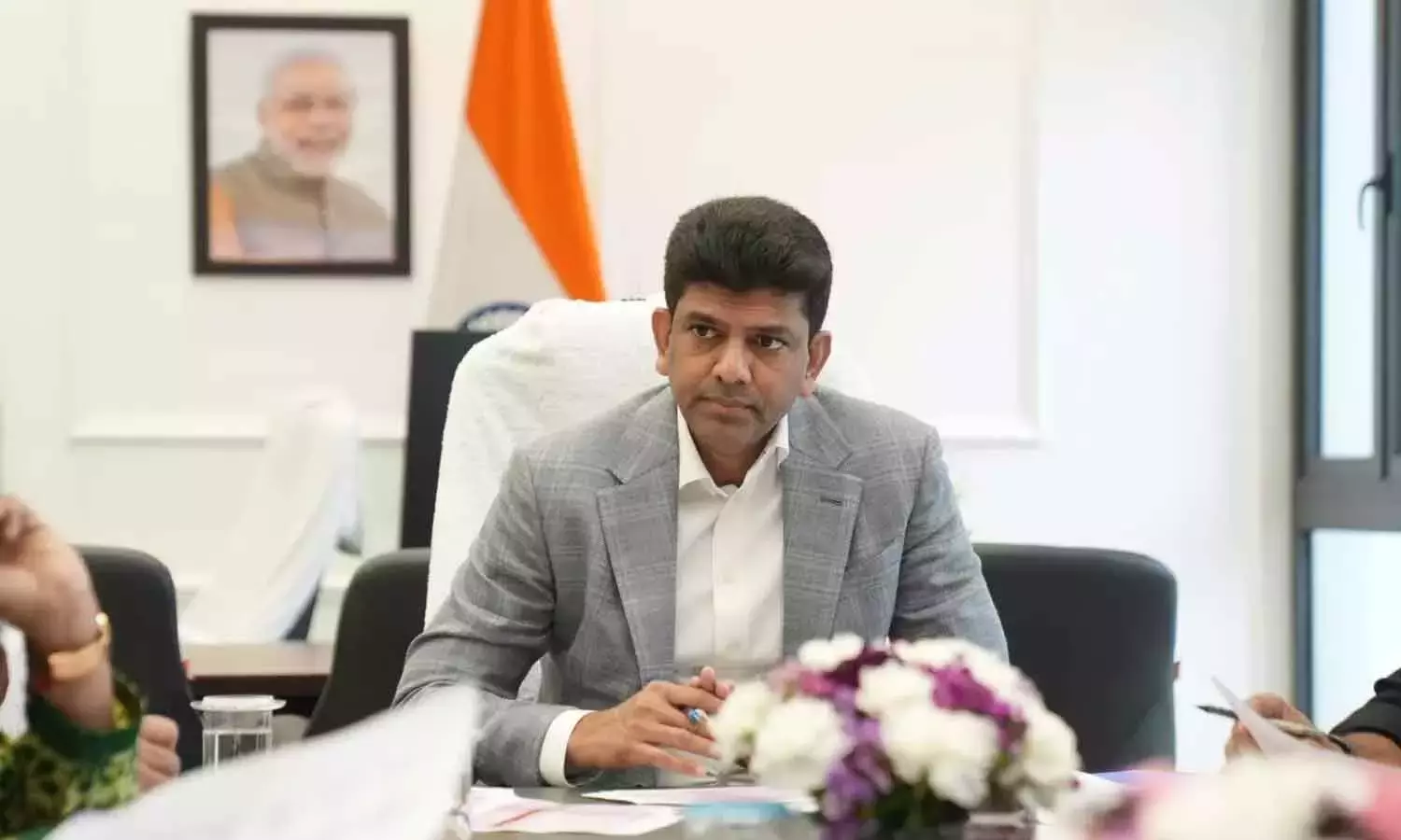 गुंटूर चैनल: किसानों के खातों में 10 करोड़ रुपये का मुआवजा जमा किया गया गुंटूर चैनल: किसानों के खातों में 10 करोड़ रुपये का मुआवजा जमा किया गया