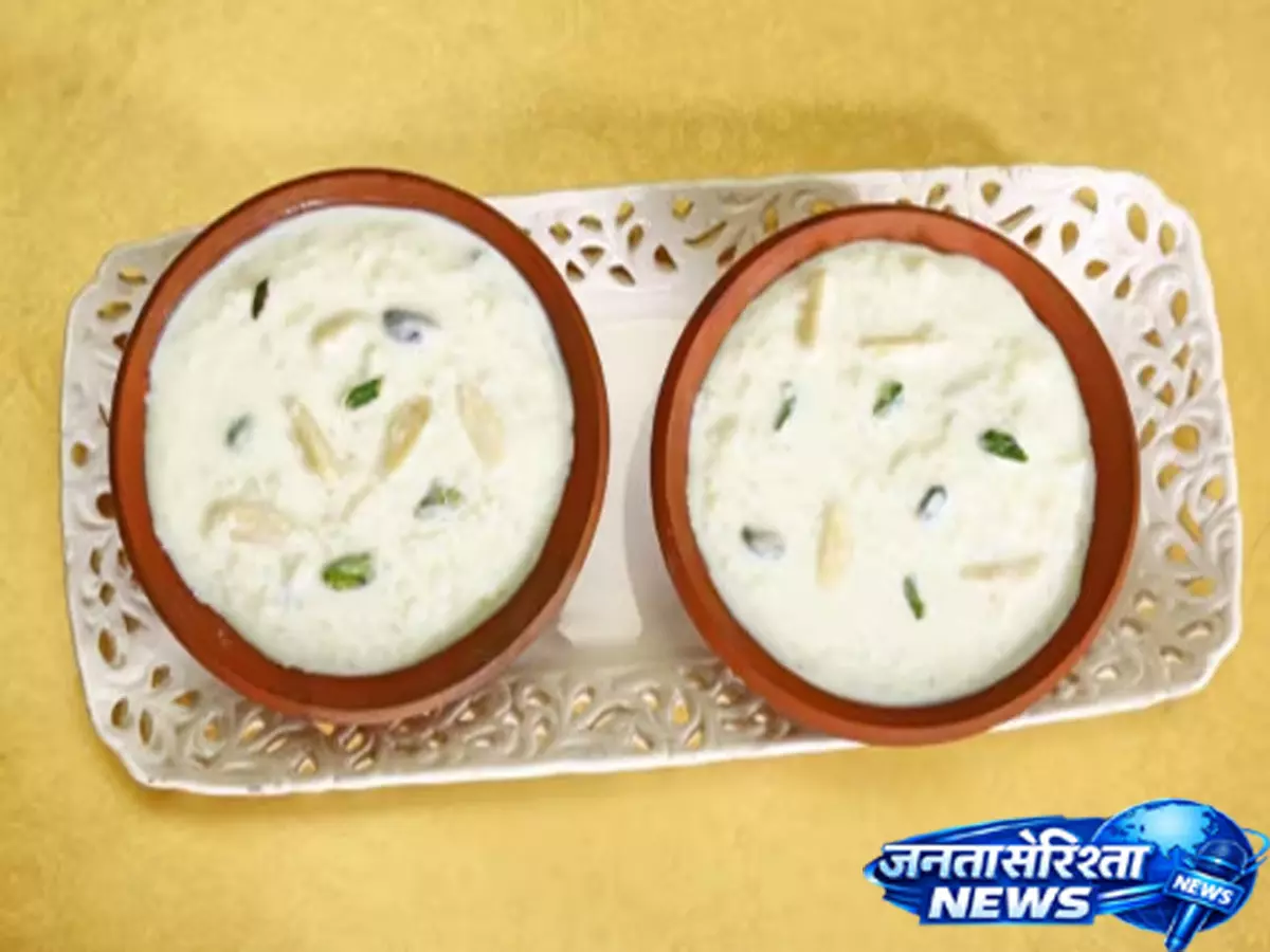 जली हुई खीर को मिनटों में करें फ्रेश, जानें आसान उपाय जली हुई खीर को मिनटों में करें फ्रेश, जानें आसान उपाय