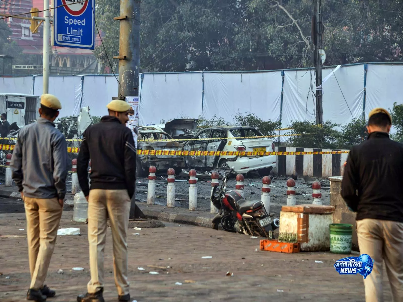 लाल किला धमाका मामला: NIA कोर्ट ने डॉ. शाहीन और अन्य की न्यायिक हिरासत 12 अगस्त तक बढ़ाई लाल किला धमाका मामला: NIA कोर्ट ने डॉ. शाहीन और अन्य की न्यायिक हिरासत 12 अगस्त तक बढ़ाई