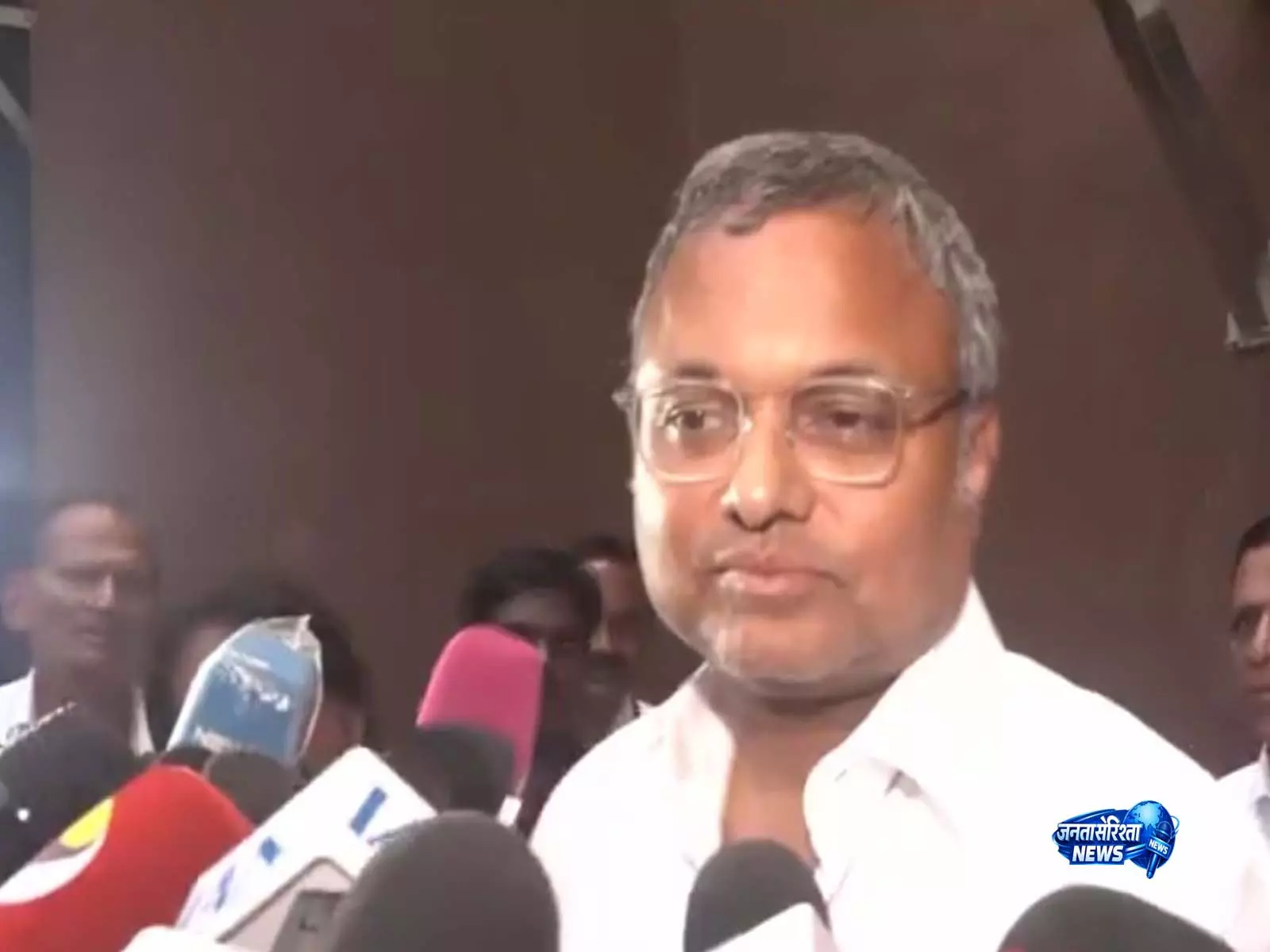 उदयनिधि की गिरफ्तारी पर कार्ति चिदंबरम, बोले- बयान और गिरफ्तारी दोनों अनुचित