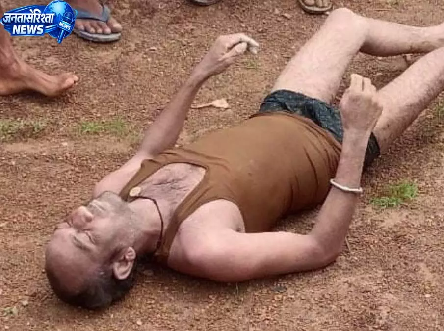 तालाब में मिली युवक की लाश, परिवार ने जताई हत्या की आशंका तालाब में मिली युवक की लाश, परिवार ने जताई हत्या की आशंका