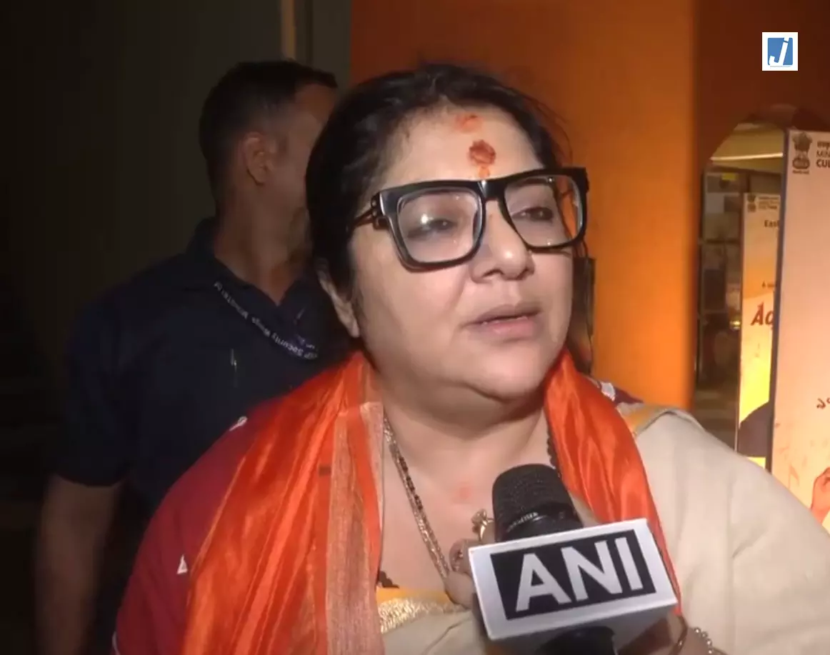 TMC टूट चुकी है, ममता बनर्जी पर भाजपा नेता लॉकेट चटर्जी का तीखा हमला TMC टूट चुकी है, ममता बनर्जी पर भाजपा नेता लॉकेट चटर्जी का तीखा हमला