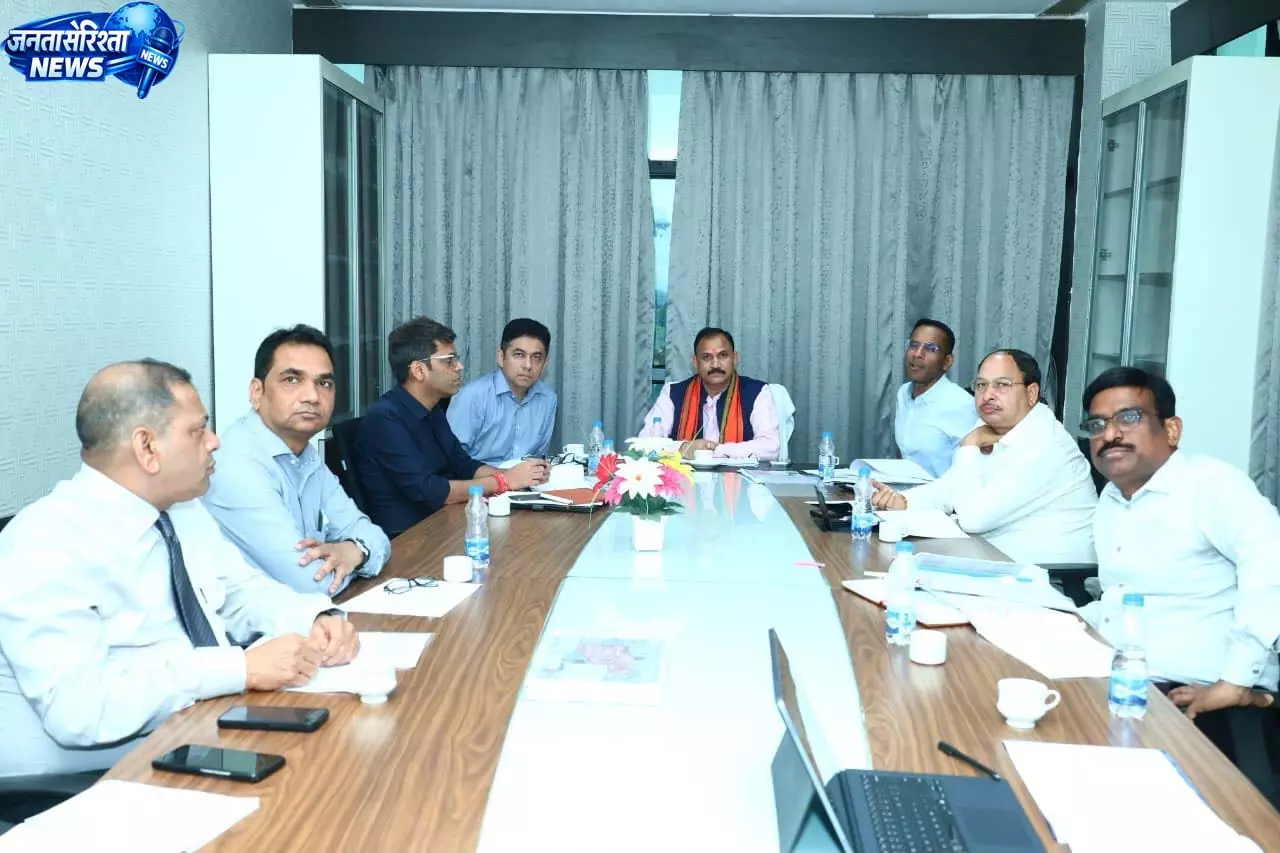 स्वास्थ्य एवं लोक निर्माण विभाग सचिव की उपस्थिति में मंत्रालय में हुई अहम बैठक स्वास्थ्य एवं लोक निर्माण विभाग सचिव की उपस्थिति में मंत्रालय में हुई अहम बैठक
