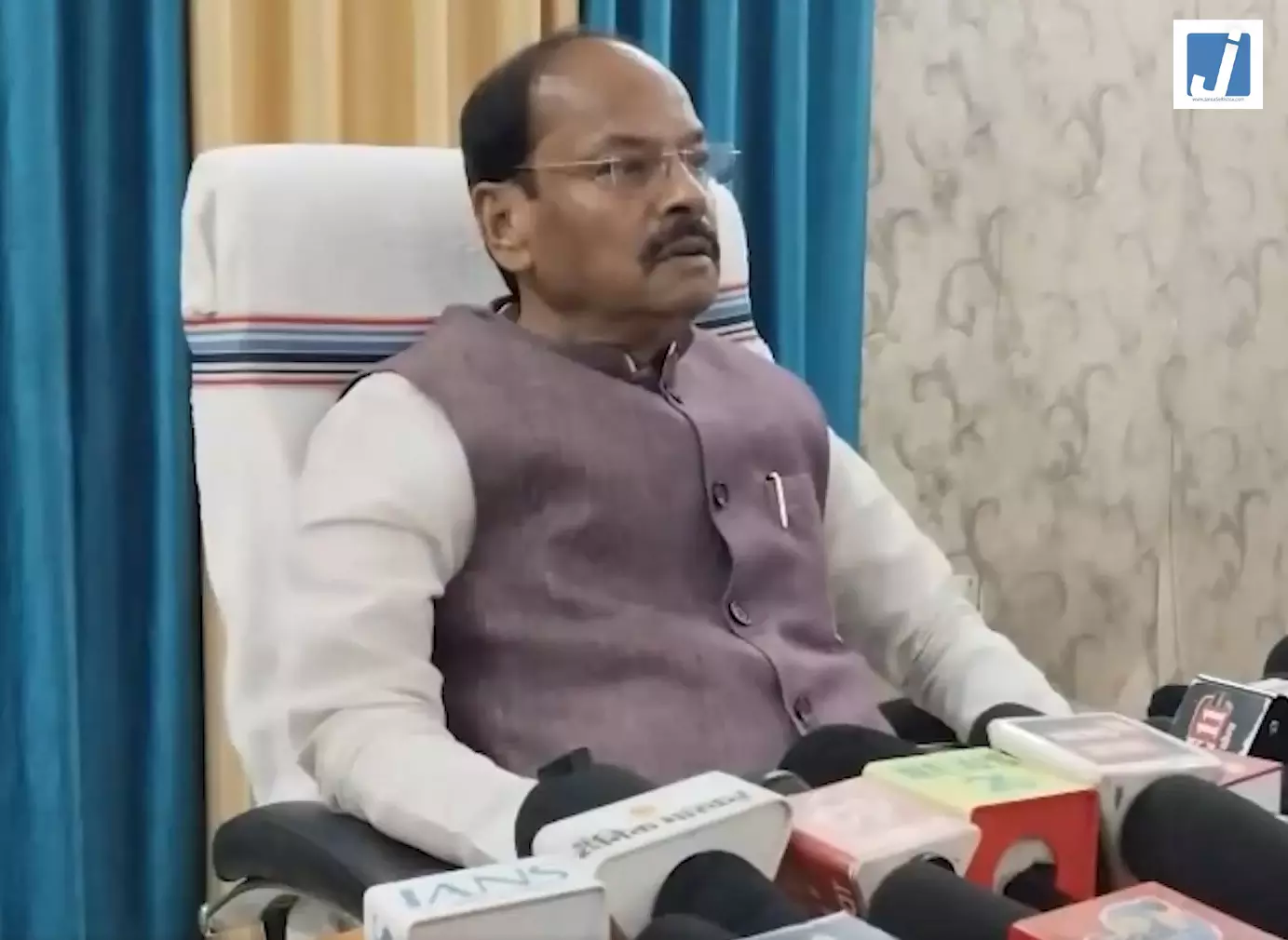 JPSC-JSSC अभ्यर्थियों के समर्थन में रघुवर दास, सीएम सोरेन को लिखा पत्र JPSC-JSSC अभ्यर्थियों के समर्थन में रघुवर दास, सीएम सोरेन को लिखा पत्र