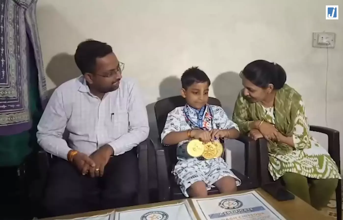 7 वर्षीय अनघ चित्थोड़ा ने रचा इतिहास, 10 मिनट में मंत्रोच्चार कर जीता अंतरराष्ट्रीय सम्मान