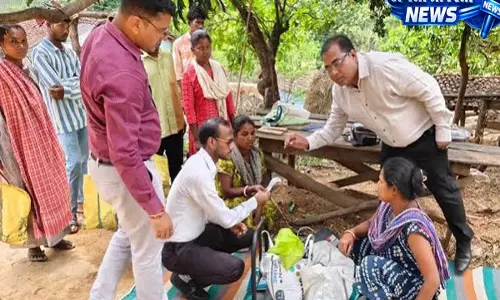 Ration Card Update: जाति प्रमाणपत्र की शर्त से बढ़ी महिलाओं की परेशानी, मायके के लगाने पड़ रहे चक्कर Ration Card Update: जाति प्रमाणपत्र की शर्त से बढ़ी महिलाओं की परेशानी, मायके के लगाने पड़ रहे चक्कर
