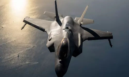होर्मुज का दक्षिणी मार्ग व्यावसायिक जहाजों के लिए खुला, US CENTCOM का दावा होर्मुज का दक्षिणी मार्ग व्यावसायिक जहाजों के लिए खुला, US CENTCOM का दावा