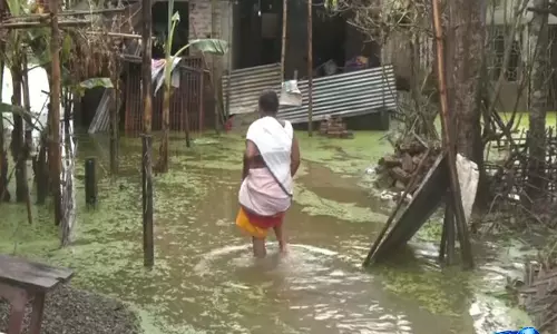 Sivasagar में बाढ़ का कहर, पलभर में उजड़े परिवार अब टेंटों में रहने को मजबूर