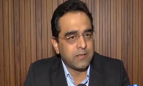 एयर इंडिया टर्बुलेंस घटना पर DGCA जांच की मांग, विशेषज्ञ बोले- जानलेवा थी स्थिति एयर इंडिया टर्बुलेंस घटना पर DGCA जांच की मांग, विशेषज्ञ बोले- जानलेवा थी स्थिति