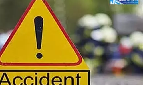 दंतेवाड़ा में एक्सीडेंट, एक की मौत और चार घायल दंतेवाड़ा में एक्सीडेंट, एक की मौत और चार घायल