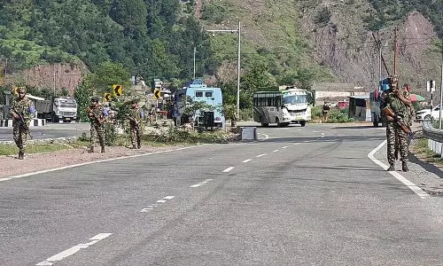 जम्मू-कश्मीर में अनुच्छेद 370 हटने की सातवीं बरसी पर सियासी घमासान