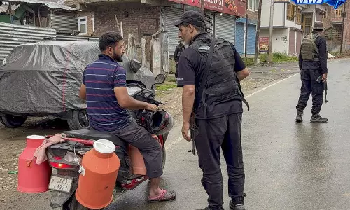 Jammu : कुलगाम हमले के बाद मजदूरों की सुरक्षा बढ़ी