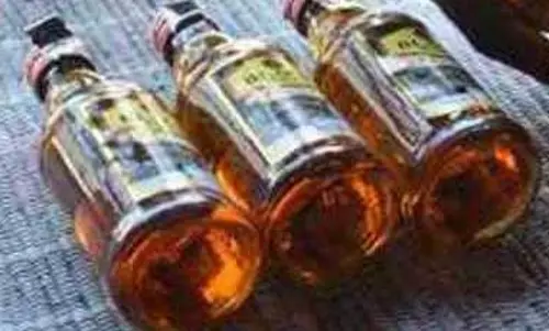 45 लाख की शराब पर बुलडोजर चलाया, अवैध परिवहन में पकड़ा था पुलिस ने 45 लाख की शराब पर बुलडोजर चलाया, अवैध परिवहन में पकड़ा था पुलिस ने