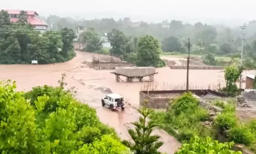 हिमाचल में बारिश का कहर जारी, 11 अगस्त तक भारी वर्षा का अलर्ट हिमाचल में बारिश का कहर जारी, 11 अगस्त तक भारी वर्षा का अलर्ट