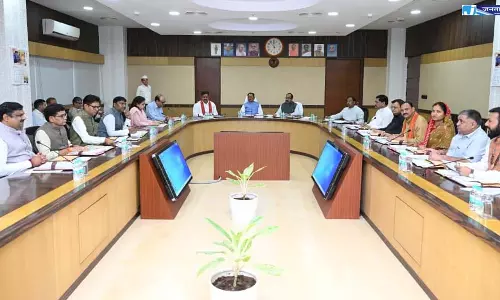 CM साय ले रहे कैबिनेट बैठक CM साय ले रहे कैबिनेट बैठक