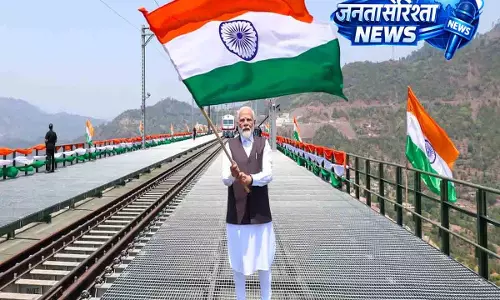 PM मोदी का दावा: धारा 370 के बाद J&K और लद्दाख में आई बदलाव की बयार